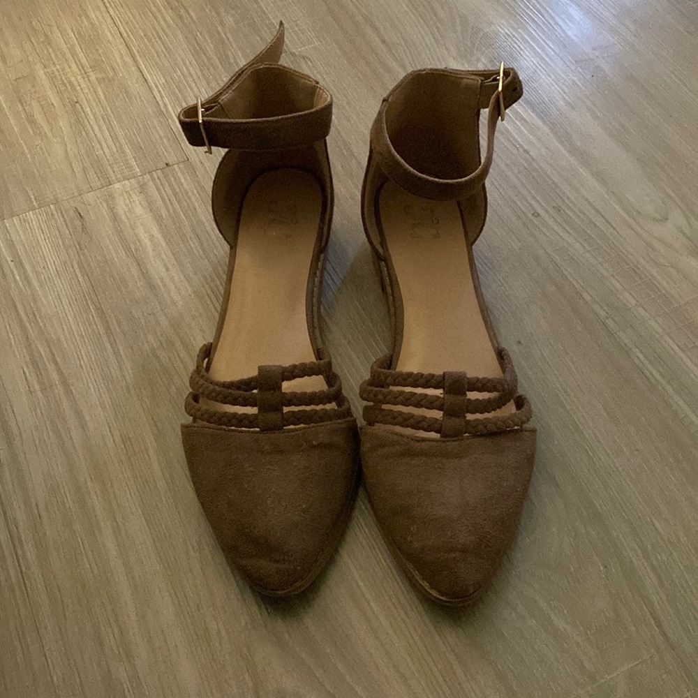Super cute flats